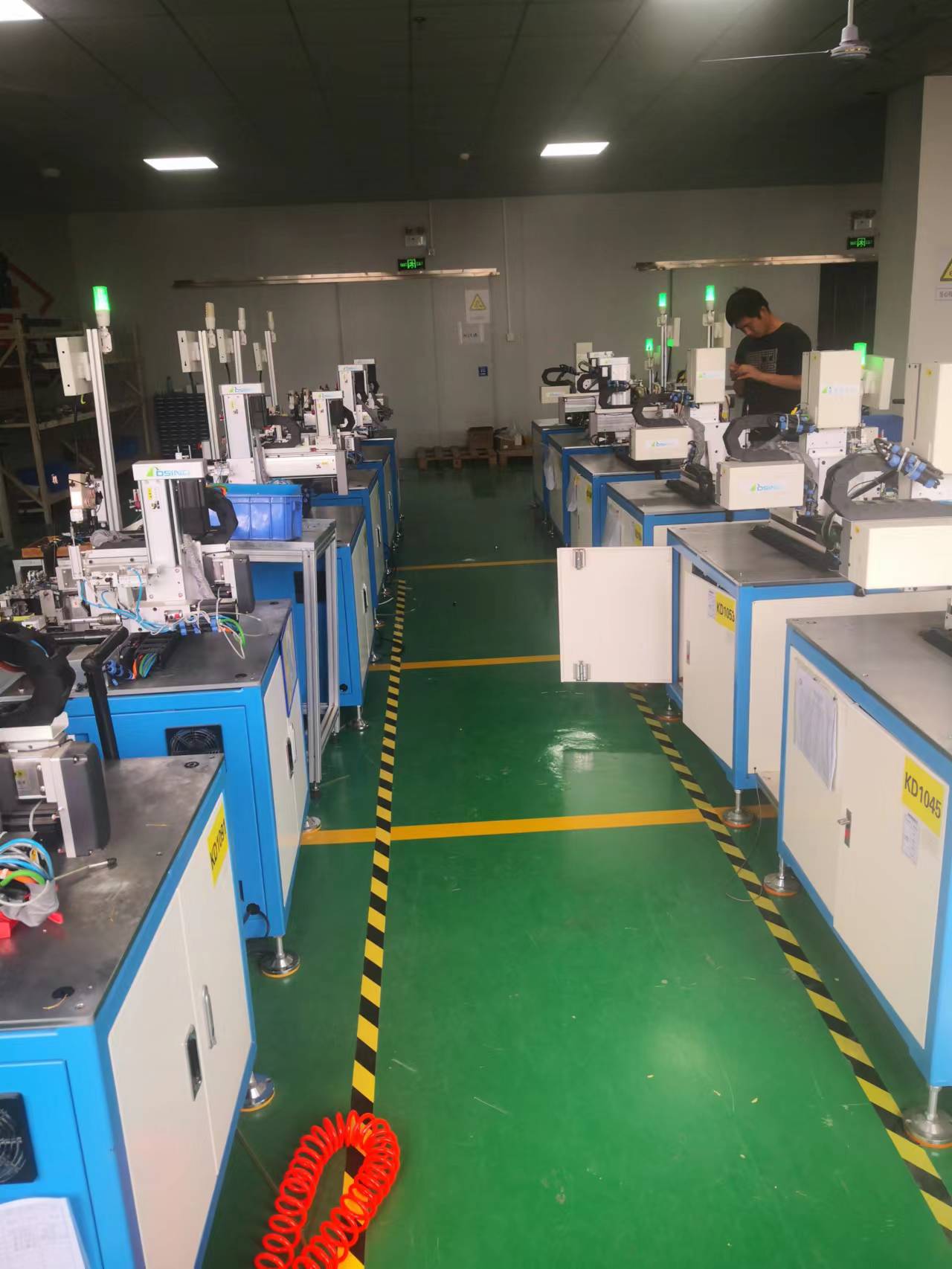 自(zi)動化産線(xian)